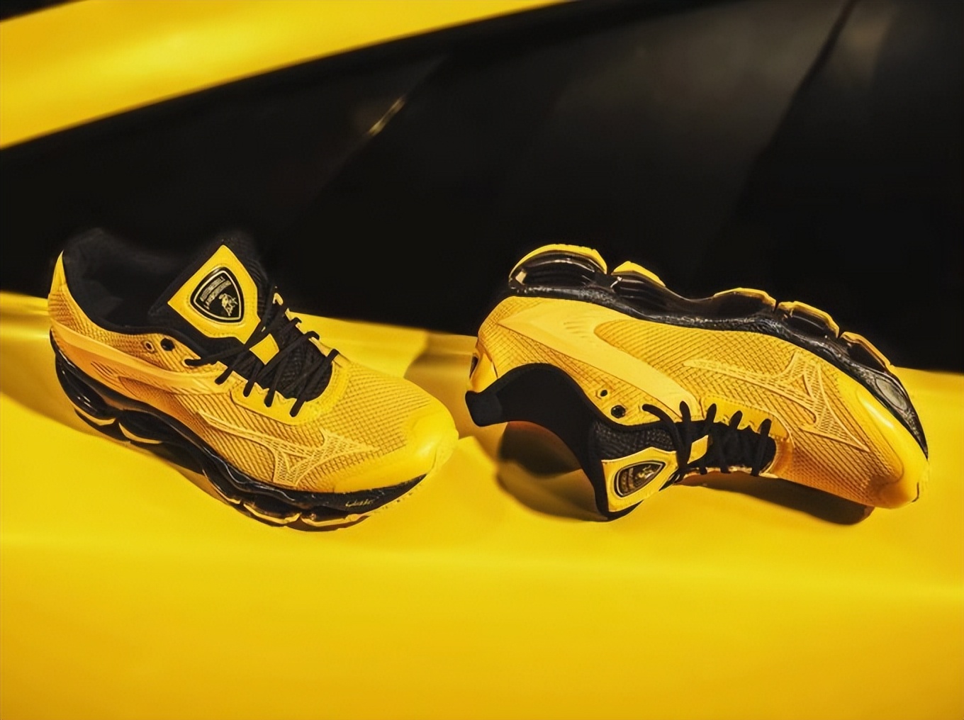 汽车品牌和球鞋对比,盘点汽车与球鞋设计的有趣联系