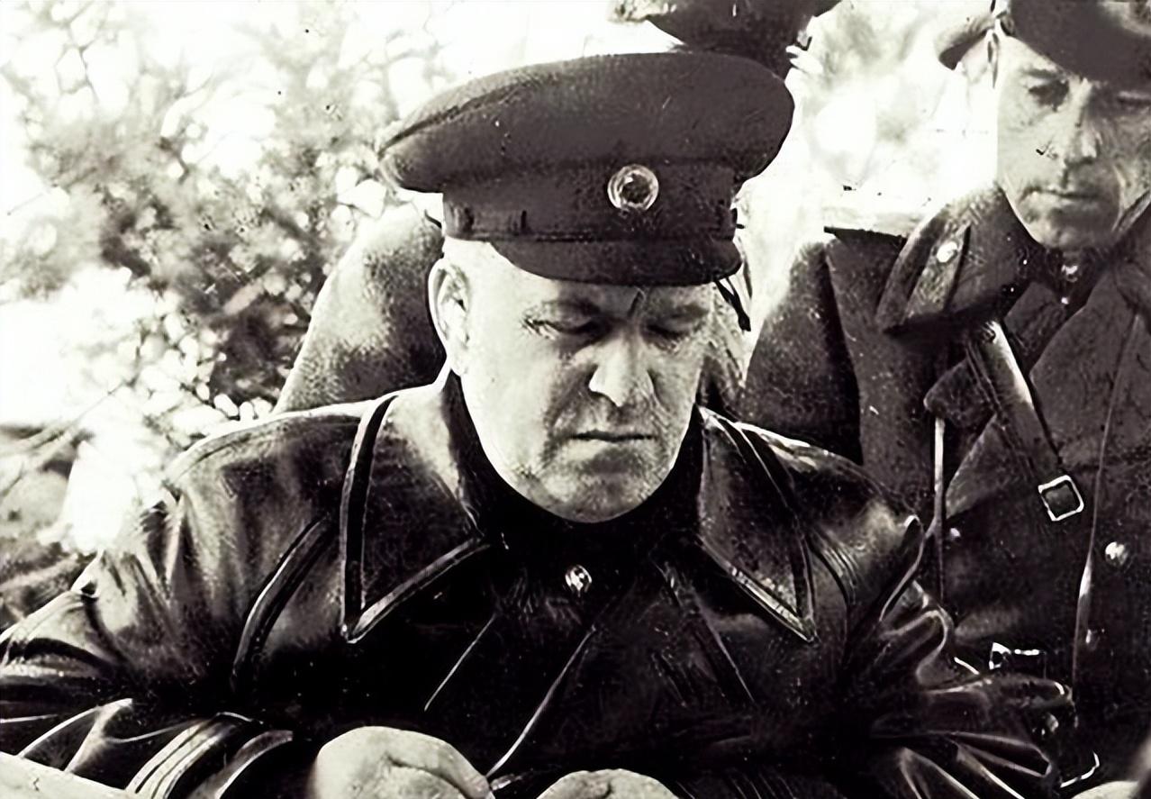 巅峰时期的德国大阅兵,德国战争时期的阅兵步伐威风凛凛