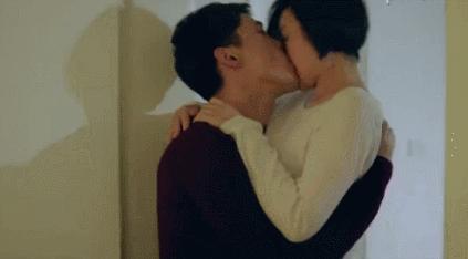 中老年演员吻戏,盘点中老年演员的吻戏