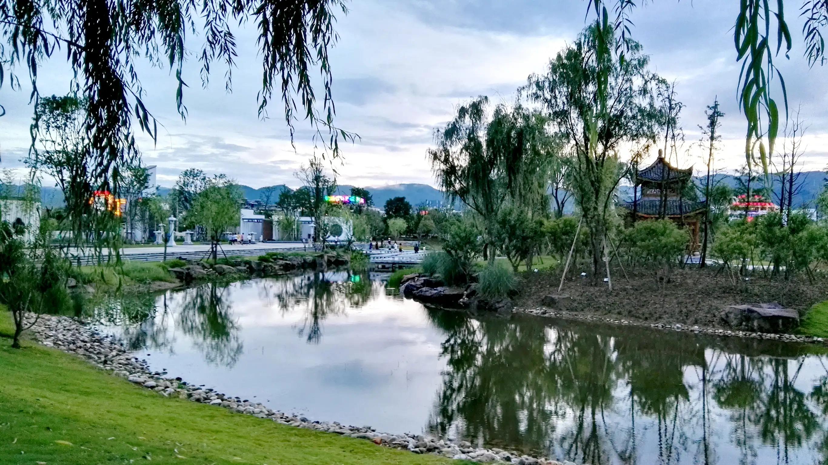 腾冲最好的田园风景,从昌宁到腾冲的旅游的旅游攻略