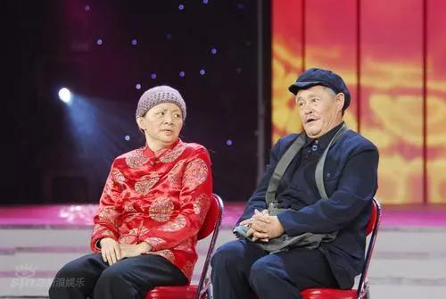 央视春晚李谷一每次登台唱的曲目,李谷一参加了多少年春晚