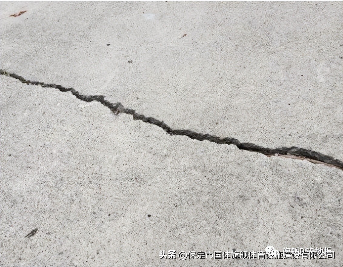 混凝土出现裂缝的原因,混凝土路面裂缝如何处理