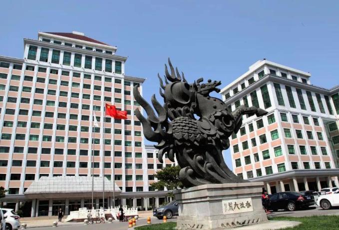 “太优秀”，211名校55.52%大学生进“国企”，46.83%进金融行业