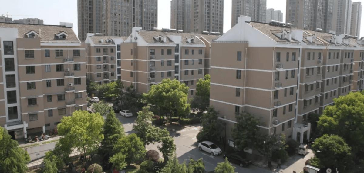 房产证上加了名字离婚时是均分吗,房产证上加妻子名字以后出售