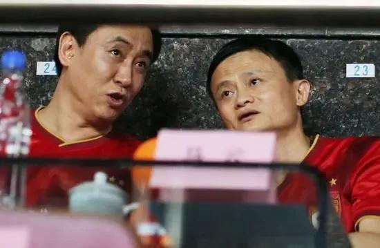 国足的水到底有多深？没人比本山大叔更清楚，一句话揭露内幕