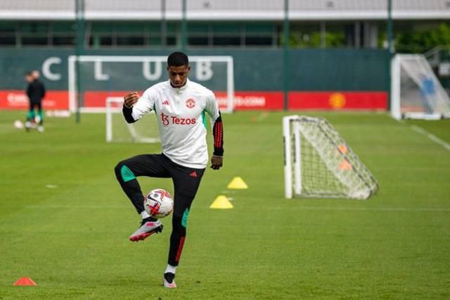 曼联vs利兹联补赛,曼联vs切尔西防守