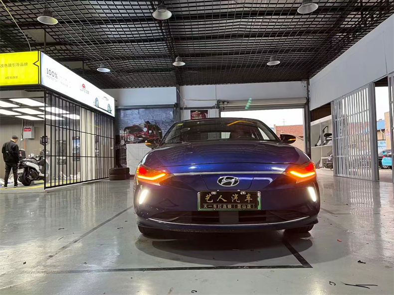 现代菲斯塔车灯怎么调,现代菲斯塔日间行车灯改成大灯