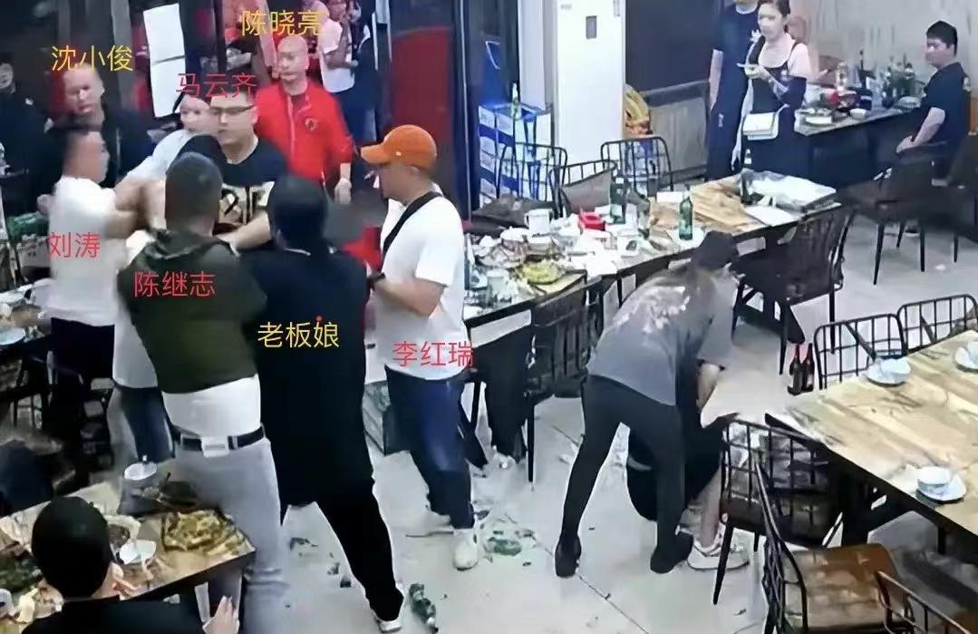 唐山打人烧烤店事件进展,唐山打人案最后4人落网细节曝光