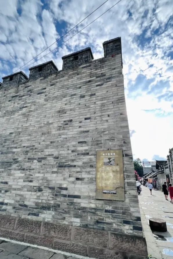 成都周边游一天一晚短途旅游,成都周边4日游哪里巴适