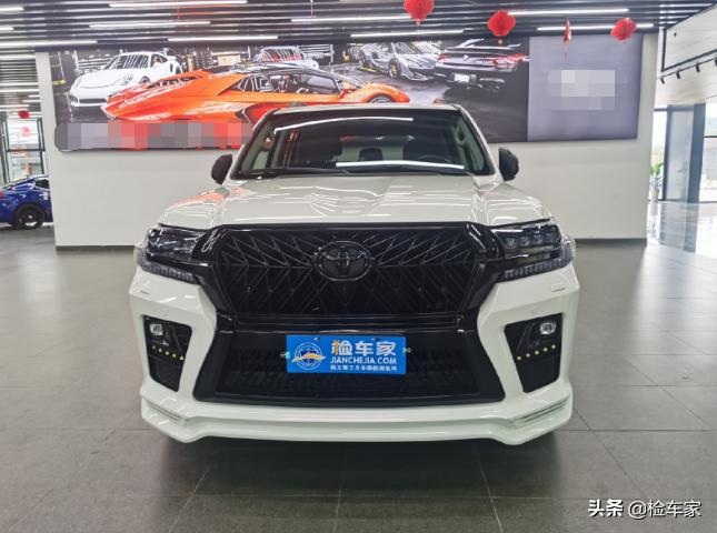 几万块钱老款陆地巡洋舰,30多万能买什么年限的陆地巡洋舰