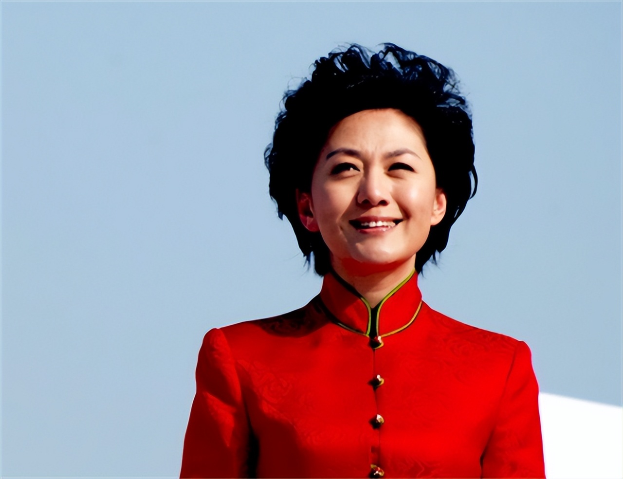 央视主持人海霞有几个儿女,央视主持人海霞大学演讲