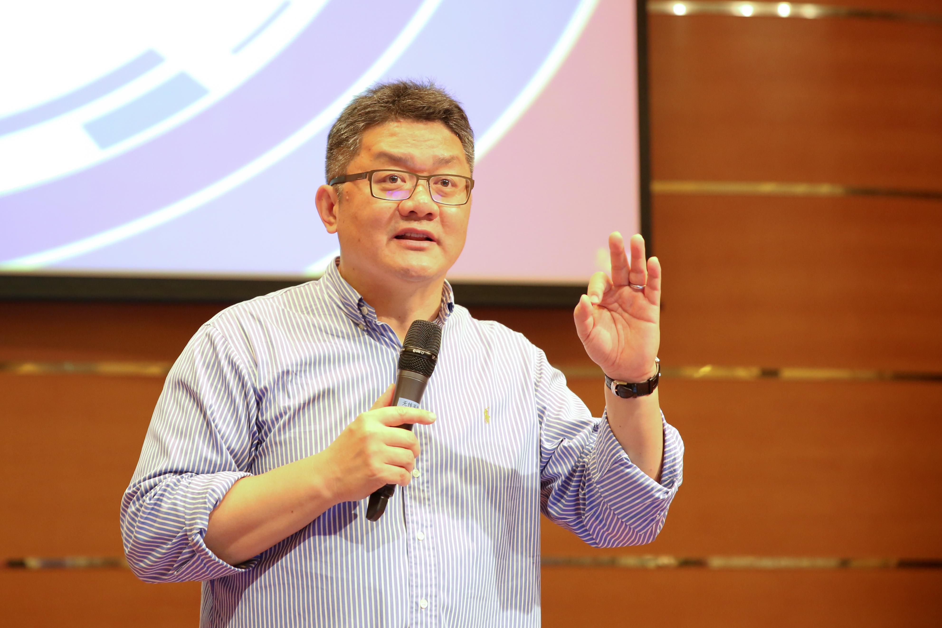 河北新闻联播主持人,河北新闻联播主持人傅敏