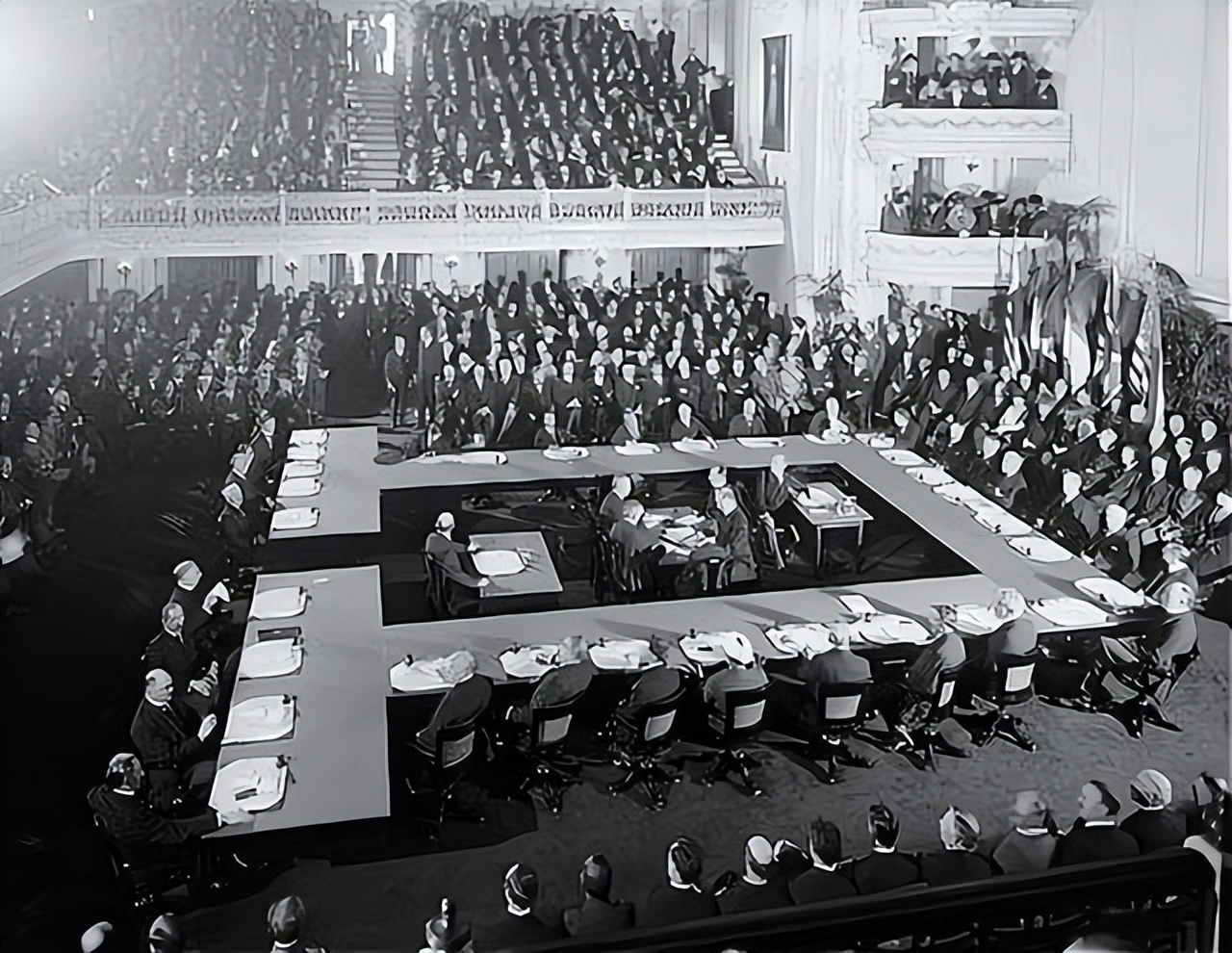 英国为什么现在还能当五常？英国：因为这世界只有三个国家比我强