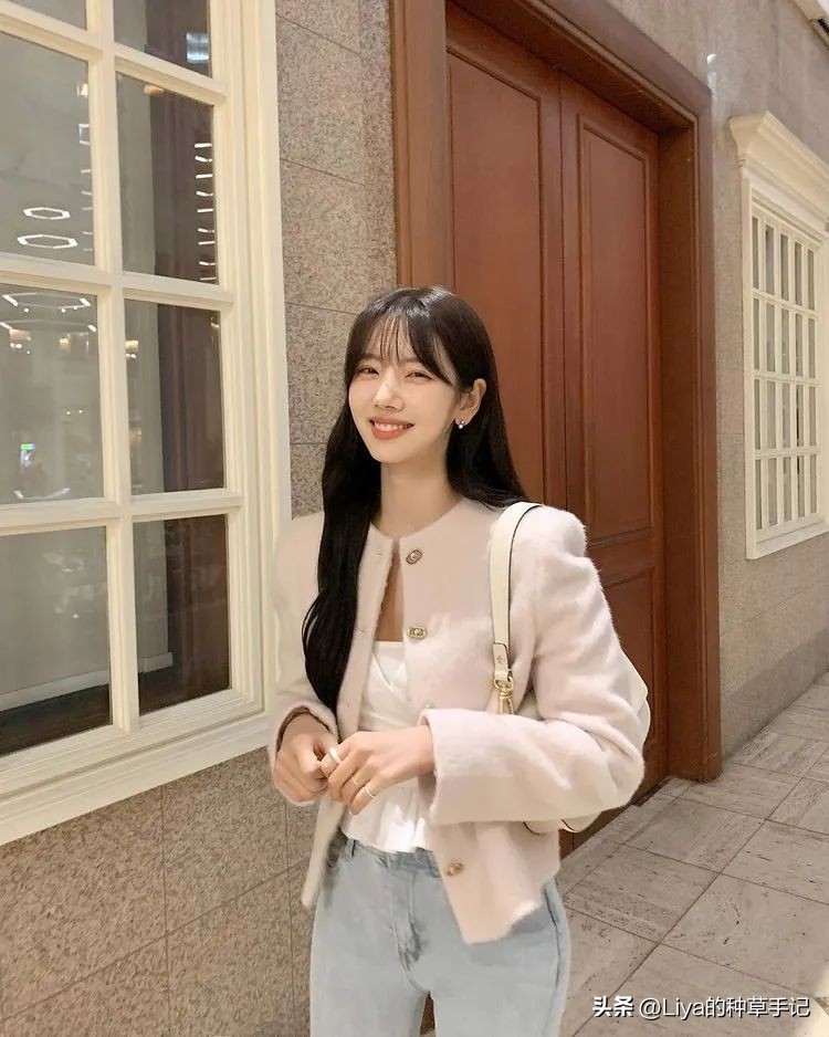 冬天穿什么长款外套保暖又时尚,秋冬厚外套这样选保暖又好看