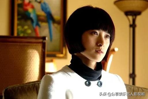 雪中裴南苇白冰,雪中裴南苇