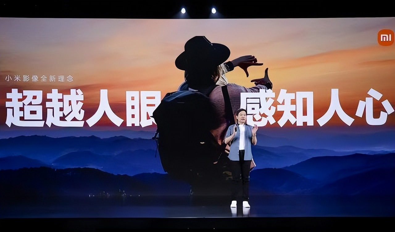 买手机选小米13还是vivox90,vivox90和小米13哪个性价比高