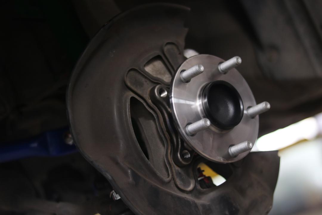 皇冠3.0经典老车翻新复活视频,丰田皇冠13代翻新