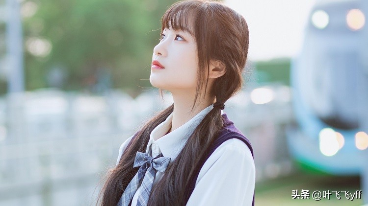 爱你的男人总想跟你说情话吗,越深爱你的男人不会说什么话