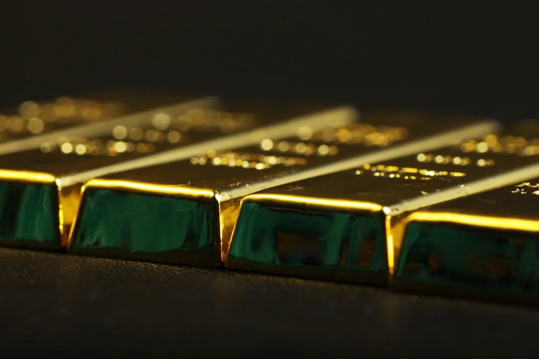 变卖320克黄金获利14.5万，美国迎来购金潮！开启“买买买”模式