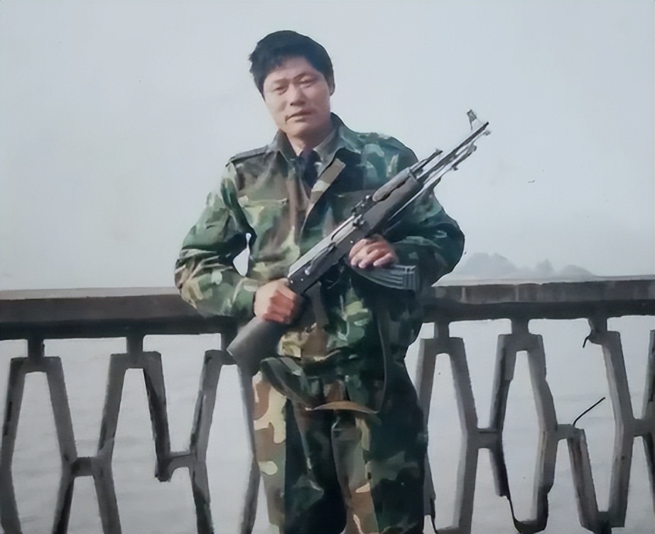 中国最牛夫妇视频,中国最牛的夫妇