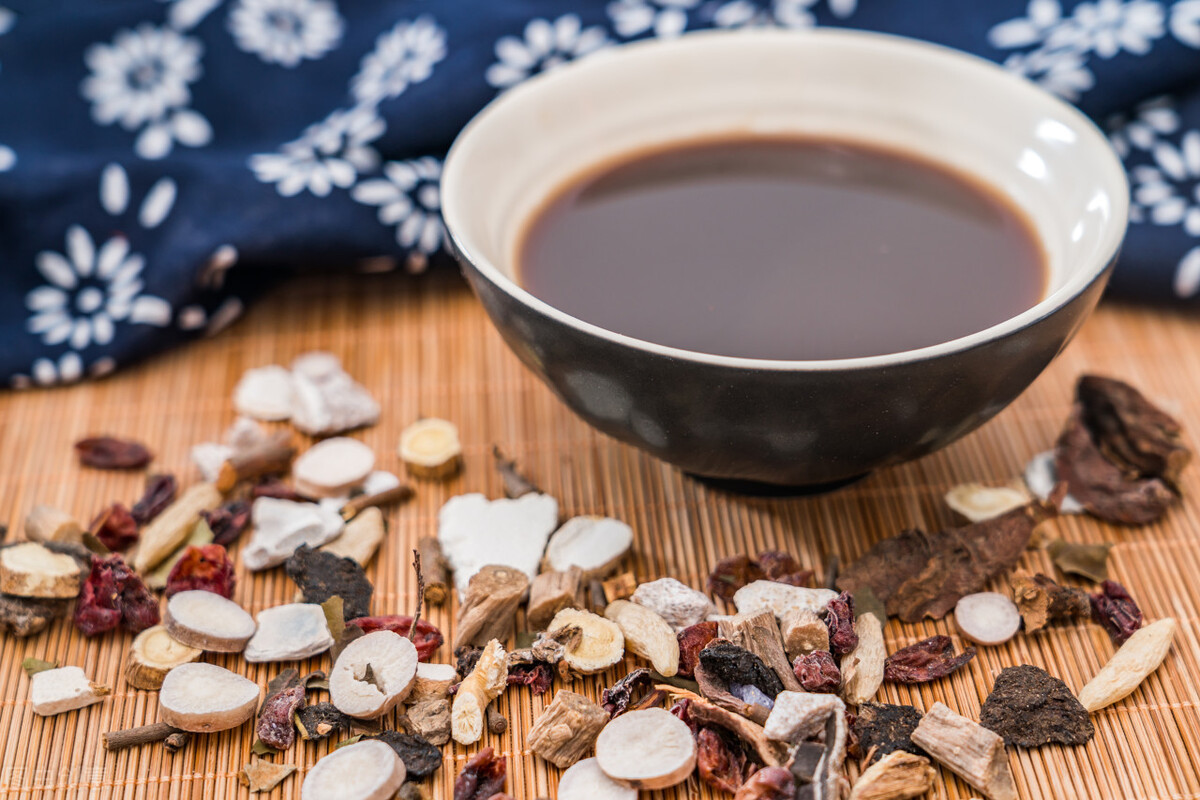 乳腺增生,经前加重,月经量少,多因气滞血瘀!一张方子,巧化解