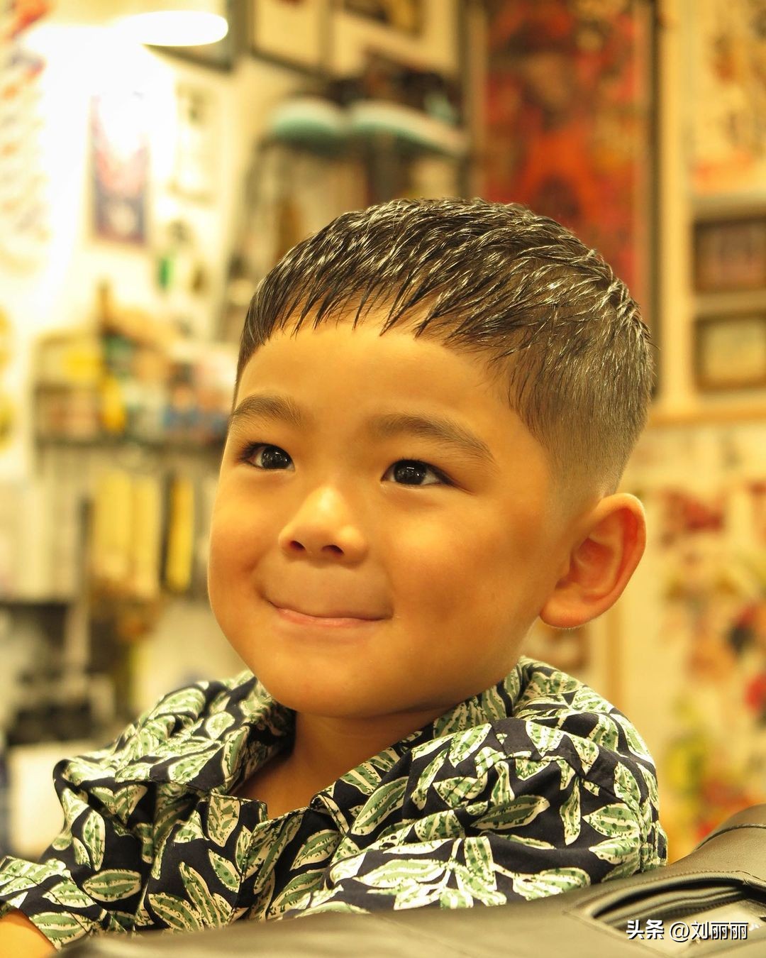 家庭理发帅气小男孩发型,小男孩帅气发型图片短发