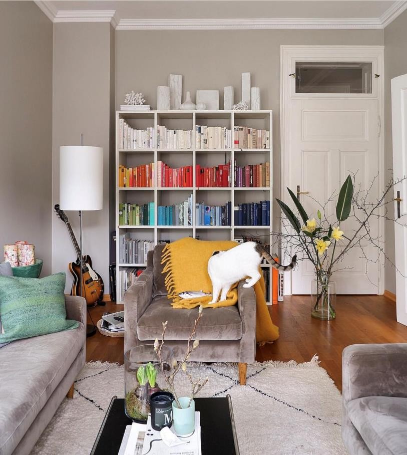 32岁德国牙医的家，整屋干净整洁且温暖，喜欢花和猫的生活很精致