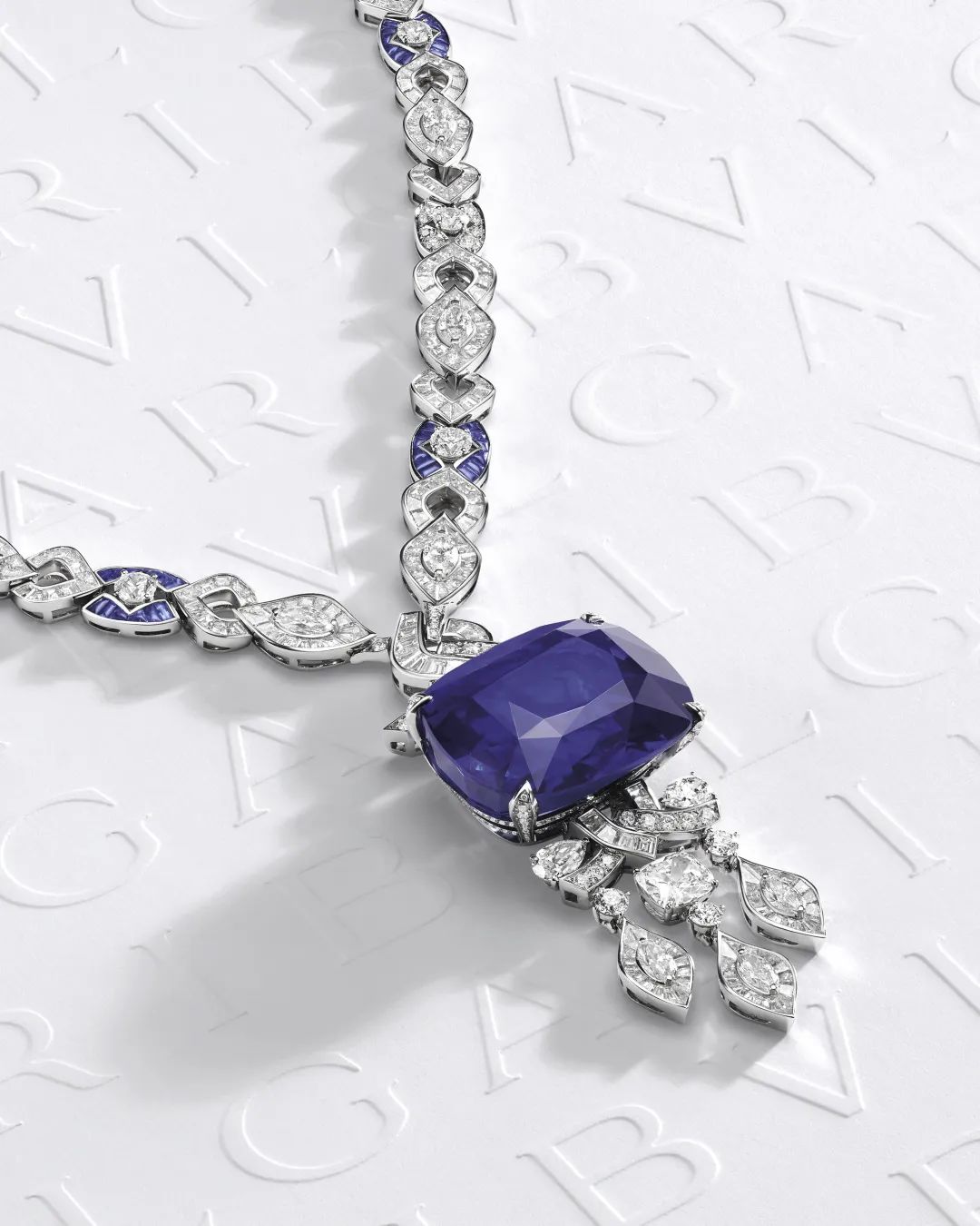 珠宝展价值千万的红宝石,珠宝展的珠宝是贵还是便宜