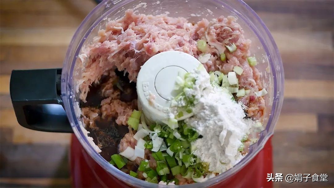 不揉面不擀皮就能做的美味水煎包,水煎包怎么做才能外酥里嫩