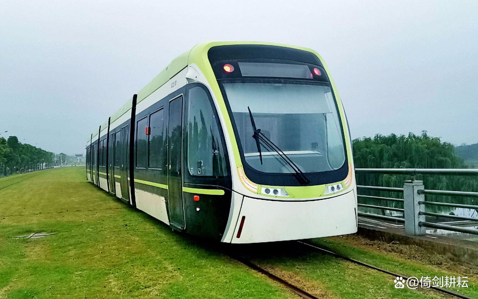 全国有轨电车有哪些城市,中国十个有无轨电车的城市