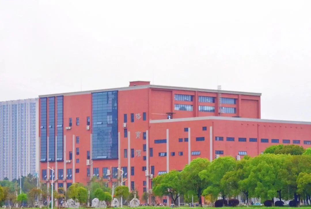 江西科技师范大学在南昌哪个位置,江西科技师范大学是公立嘛