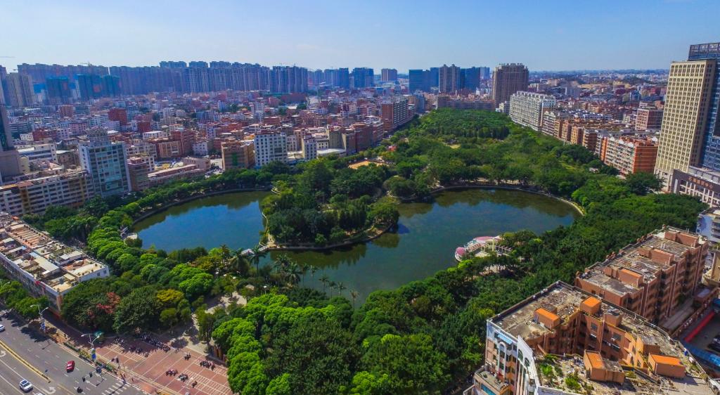 广州是亚洲最大服装城,中国服装城最大城市