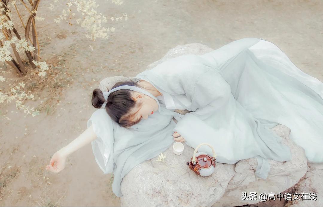 尼姑走遍名山大川写下一首诗,最美佛教诗词