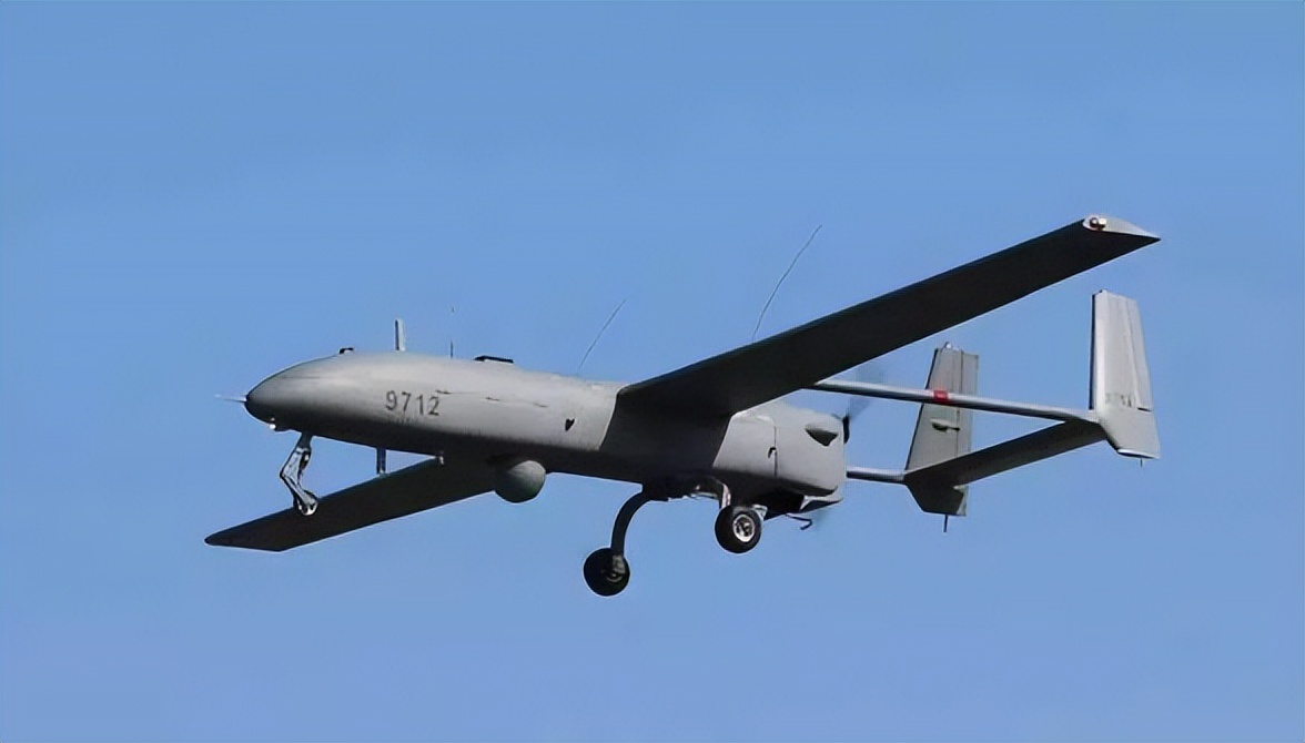 500架无人机飞过蔡英文头顶，蔡盛赞“台湾之光”，结果是大陆造