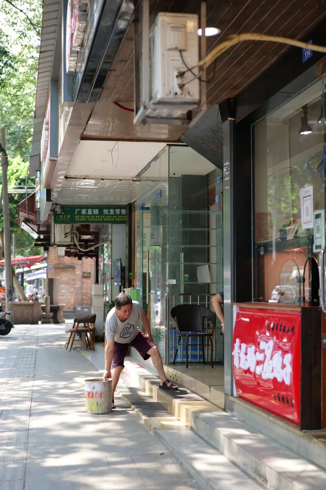 成都人吃火锅用的香油是什么油,成都吃火锅的香油是哪一种种类