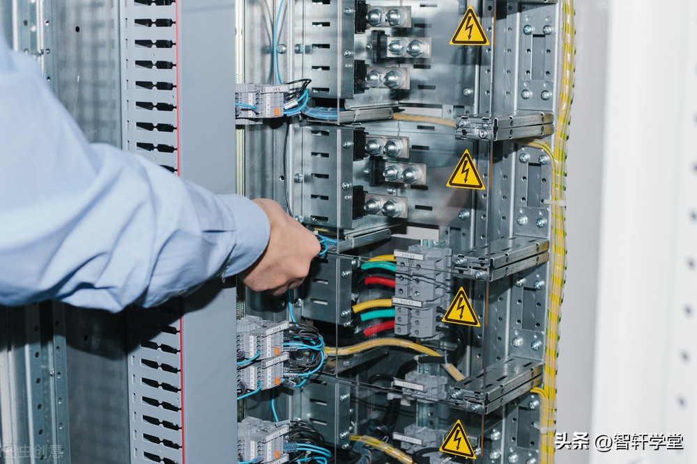 为什么都说plc没技术,plc编程不会用电脑怎么办