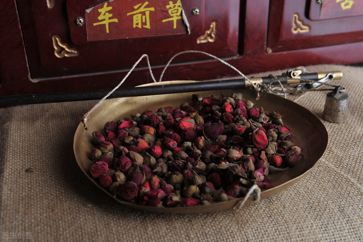 一朵花专为女人开放，调经活血，为专门治疗月经不调的良药