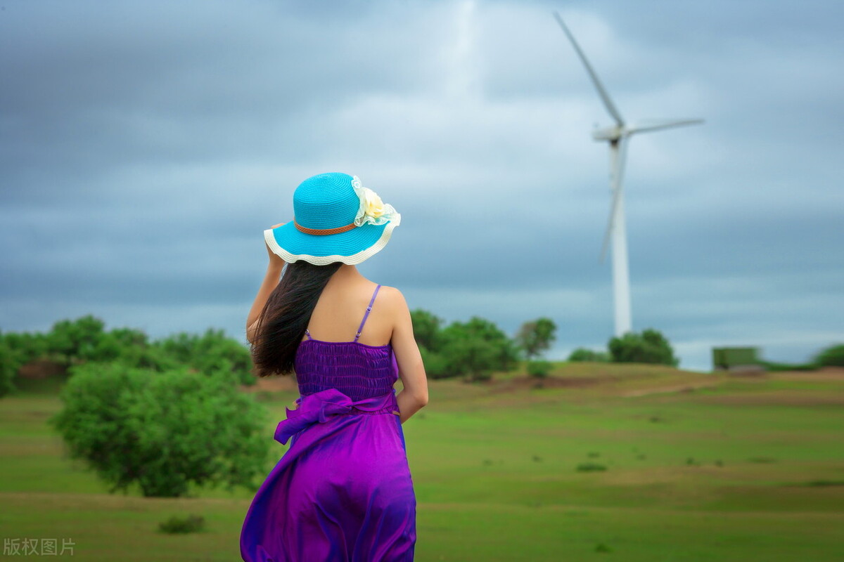 到底谁爱了谁男声,到底是谁会爱我