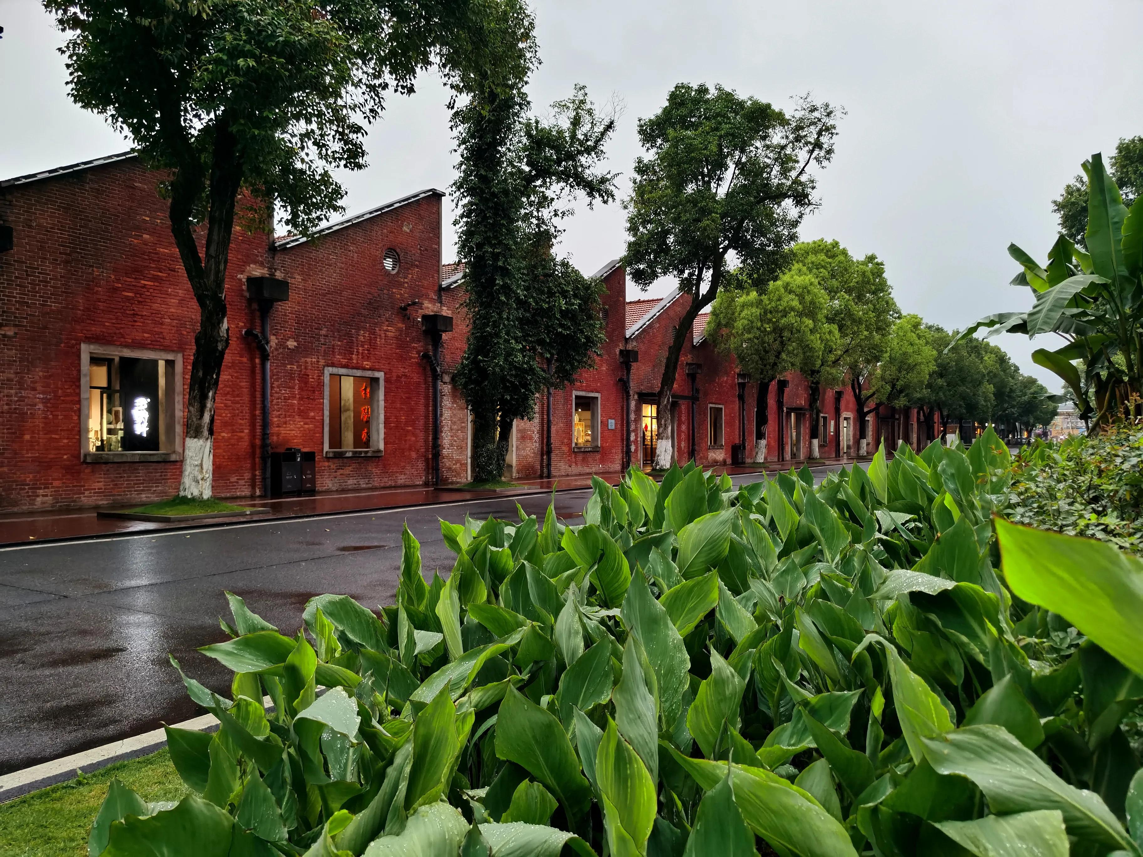 景德镇旅游必买瓷器,景德镇最值得去的瓷器文化景点