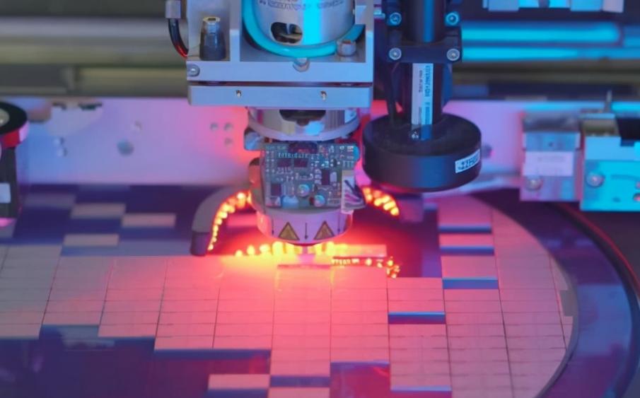 日本可以购买最先进的光刻机吗,日本可以独自制造光刻机吗