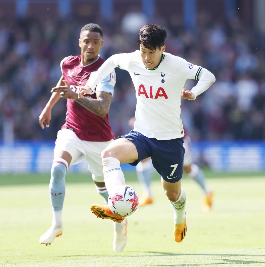 凯恩任意球绝杀维拉,曼联绝杀维拉