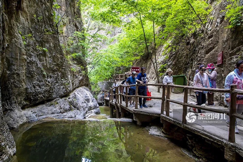 大峡谷一日游推荐,国庆出游指南小众瀑布景观