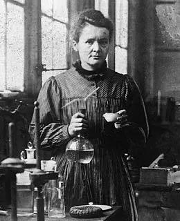 居里夫人说自信是一切成功的基石,居里夫人对科学执着吗