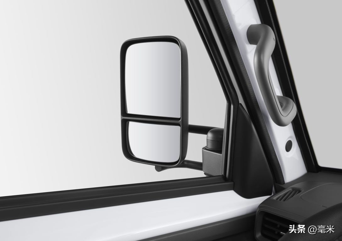 五菱新卡2.0和龙卡发动机一样吗,五菱龙卡有3米6的吗