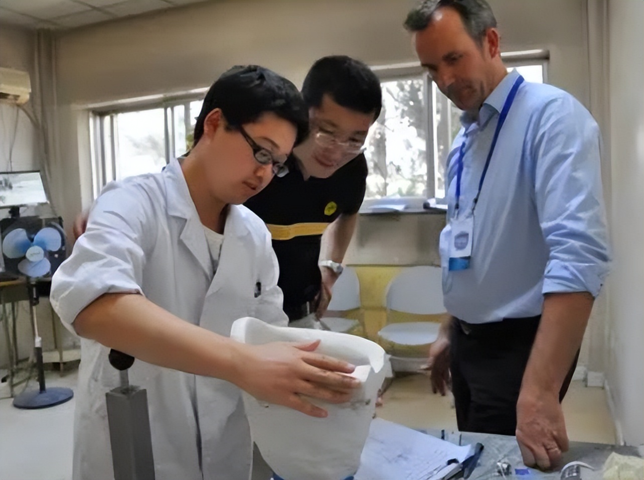 2022高考热搜专业榜单，“冷门”专业纷纷上榜，人工智能蝉联榜首