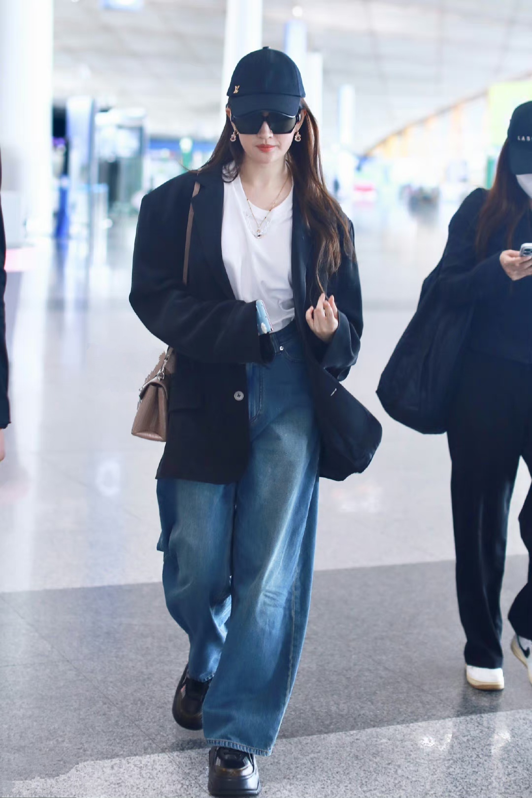 刘亦菲的运动装原图也太好看了吧,刘亦菲私服出行