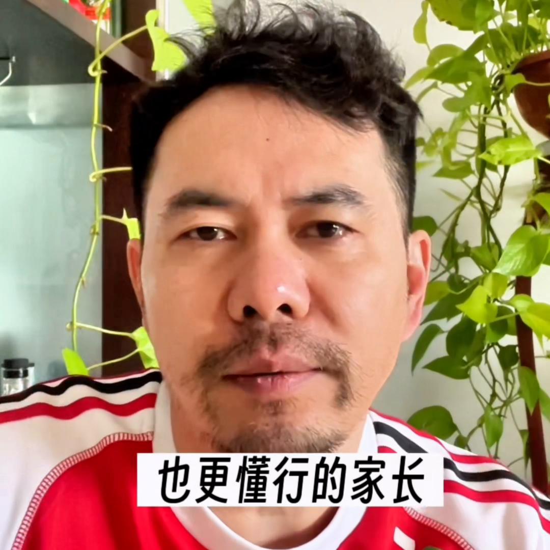 如何指导零基础的孩子踢球,小孩踢球应该怎么训练