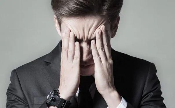 以肾虚要频繁上厕所拒绝调岗，公司辞退合法吗？二审撤了一审