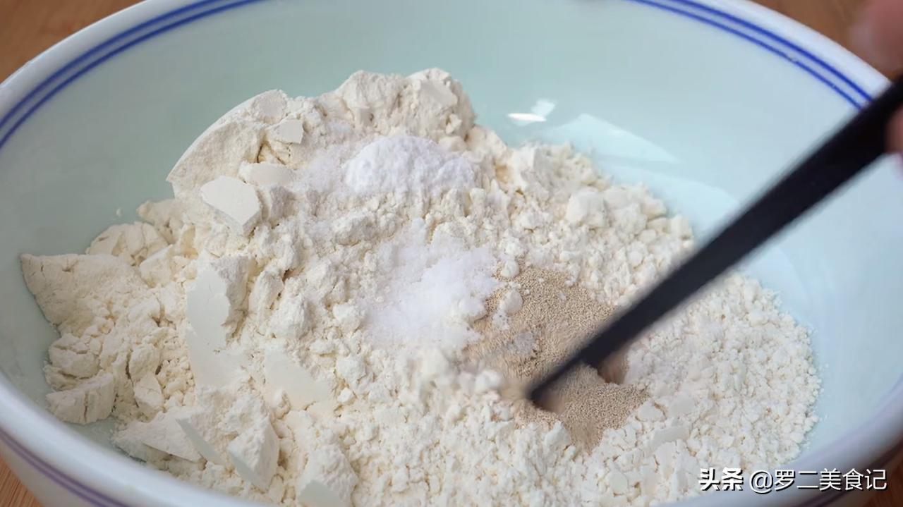 鸡蛋泡最正宗的做法,82岁老太太教你做超简单的鸡蛋泡