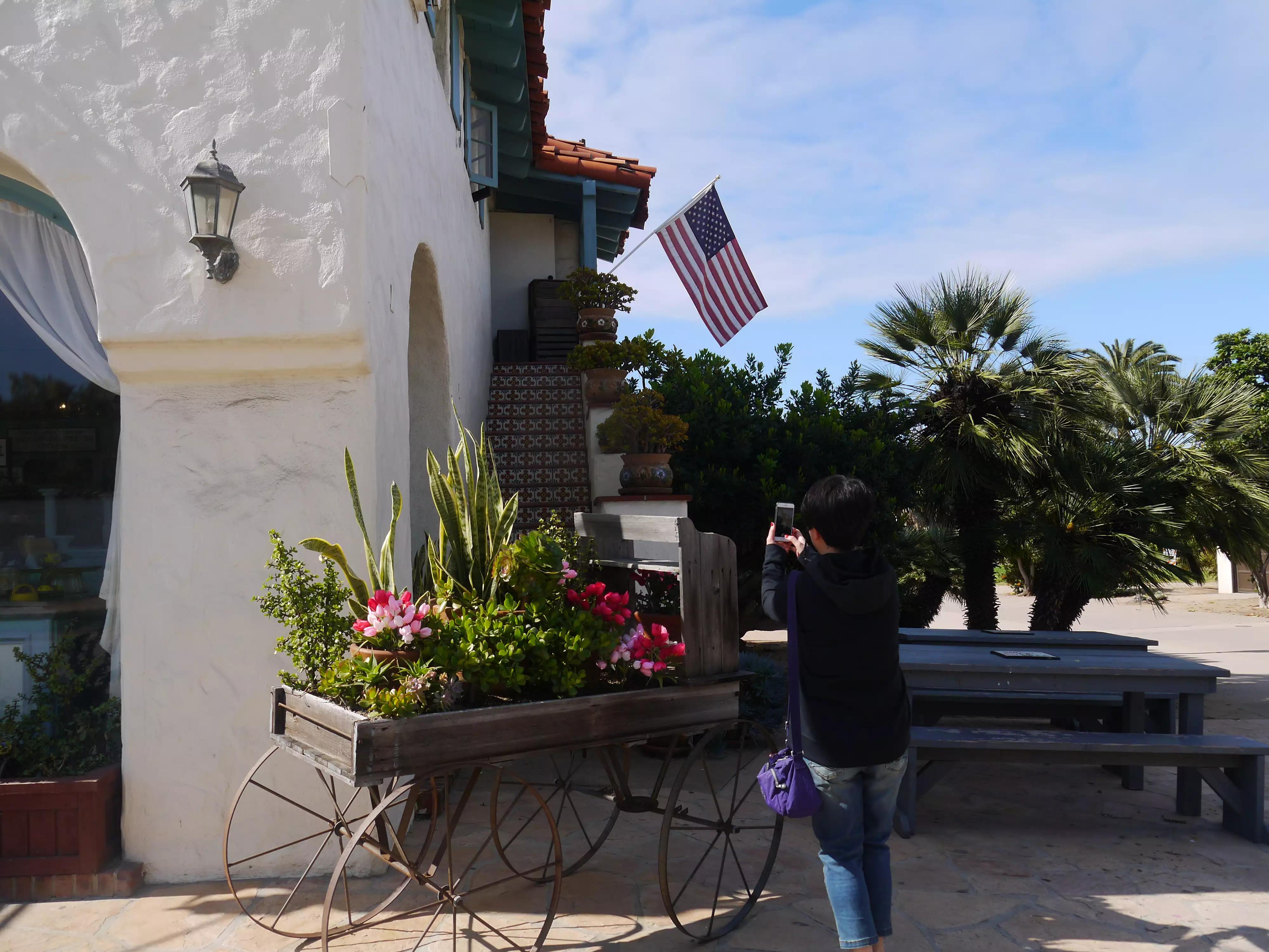 沈阳旅游团国外游,沈阳退休老两口自驾游7个月